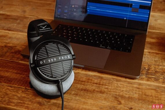 DT 990 PRO X headphones from beyerdynamic