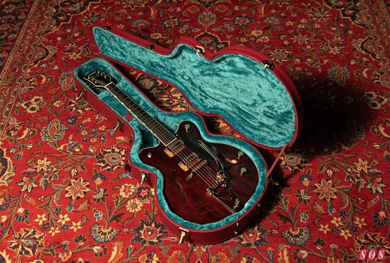 Gretsch unveil Abbey Road RS201 Studiomatic