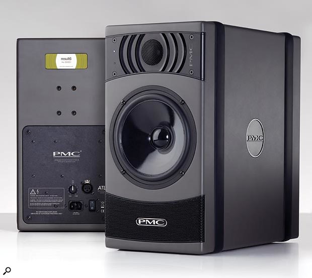The three pairs of arced ridges arranged on either side of the tweeter are a brand-new innovation for PMC, called ‘D‑fins’. These represent an innovative approach to tackling the problem of edge diffraction.